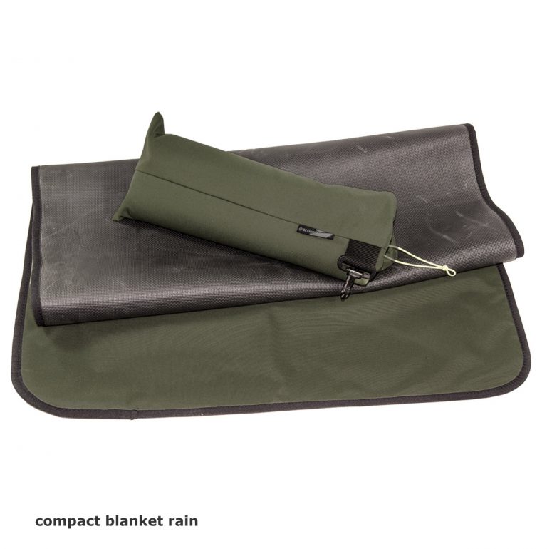compact blanket rain