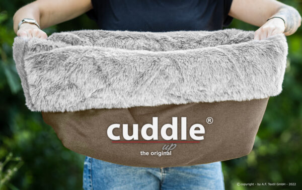 OPEN cuddle up taupe