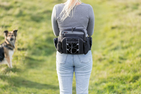 Trixie Hüfttasche Bauchtasche Multi-Belt Snack Tasche Bauchgurt Leckerlietasche  (Gurt: 57 - 138 cm)